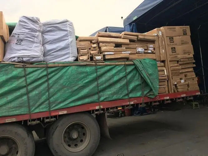 乌拉特后家具托运